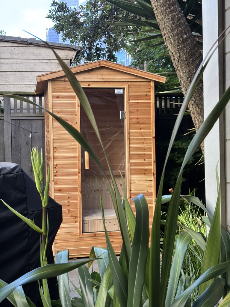 Outdoor steam sauna rental in San Francisco garden