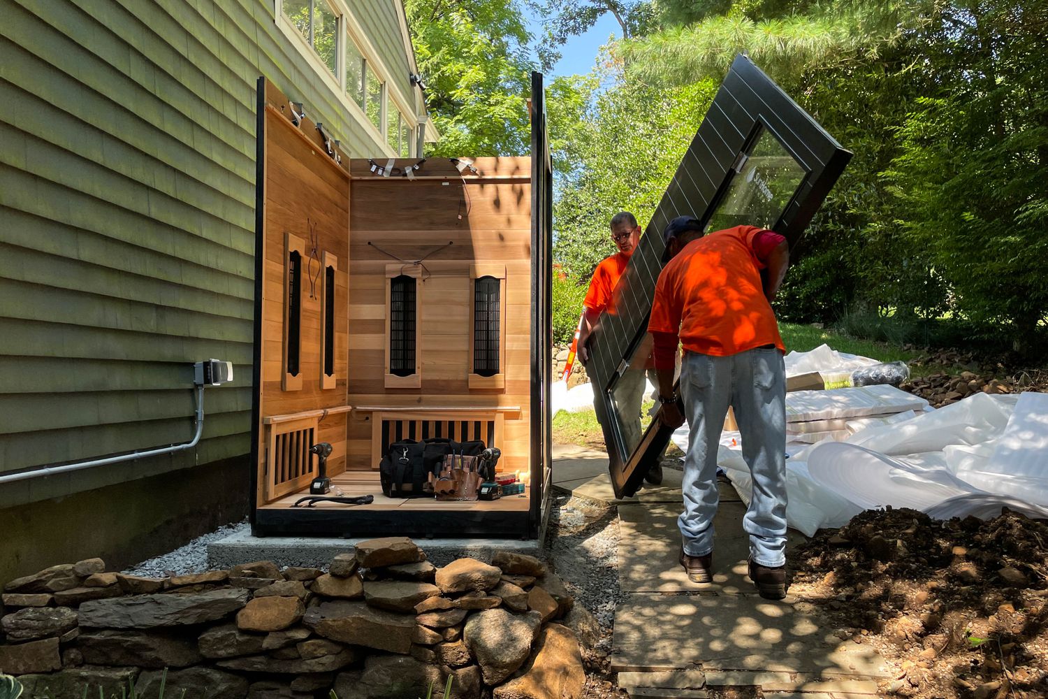 Sauna rental installation in Palo Alto backyard
